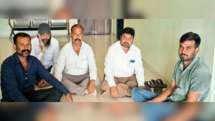 Buldhana News: भूखंड घशात घालण्याचा भूमाफियांचा प्रयत्न सुरू; तहसील कार्यालयात ठिय्या आंदोलन