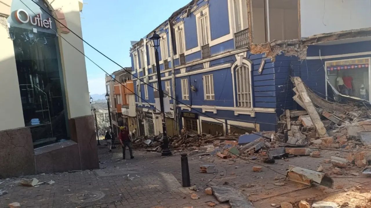 Colombia Earthquake : कोलंबियाला 7.4 तीव्रतेचा शक्तिशाली भूकंप; शहरांमध्ये हादरे, नागरिकांची धावपळ