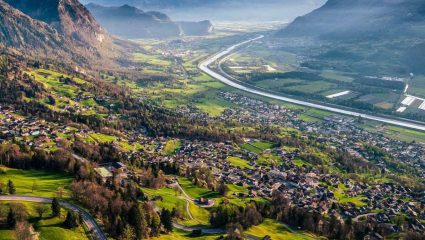 Liechtenstein Country: विमानतळ नाही, स्वतःची आर्मी नाही…तरीही ‘हा’ देश जगातील सर्वात श्रीमंत कसा काय?