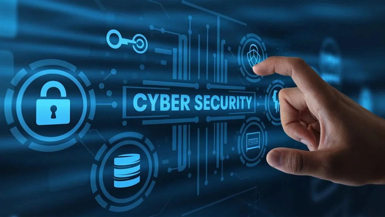 Cyber Security Course : मोबाईल, यूपीआय आणि सोशल मीडियावरील फ्रॉडपासून कसे राहाल सुरक्षित? जाणून घ्या