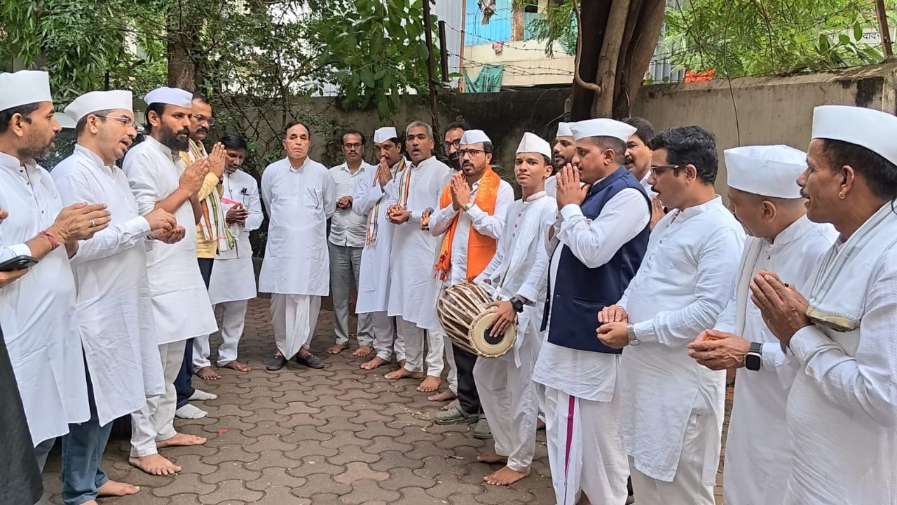 Dadar Dindi Sohala 2026: दादरमध्ये सद्गुरू दादा महाराज मोरे माऊलींच्या उपस्थितीत दिंडी सोहळा संपन्न; वारकऱ्यांमध्ये मोठा उत्साह!