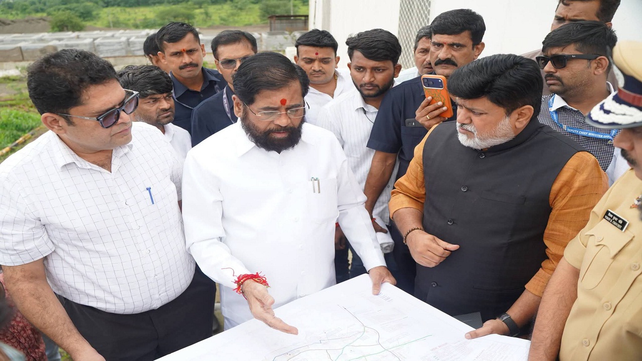 एकनाथ शिंदे यांच्याकडून चाकण MIDC ची पाहणी; ‘या’ समस्यांवर तातडीने उपाययोजनांचे दिले निर्देश