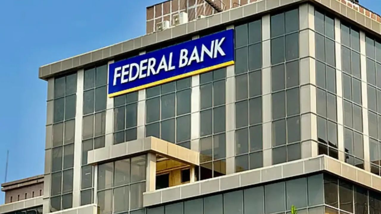 Federal Bank Recruitment 2026: फेडरल बँकेत नोकरीची सुवर्णसंधी! ‘या’ पदासाठी १० लाखांपर्यंत पॅकेज; आजच करा अर्ज!