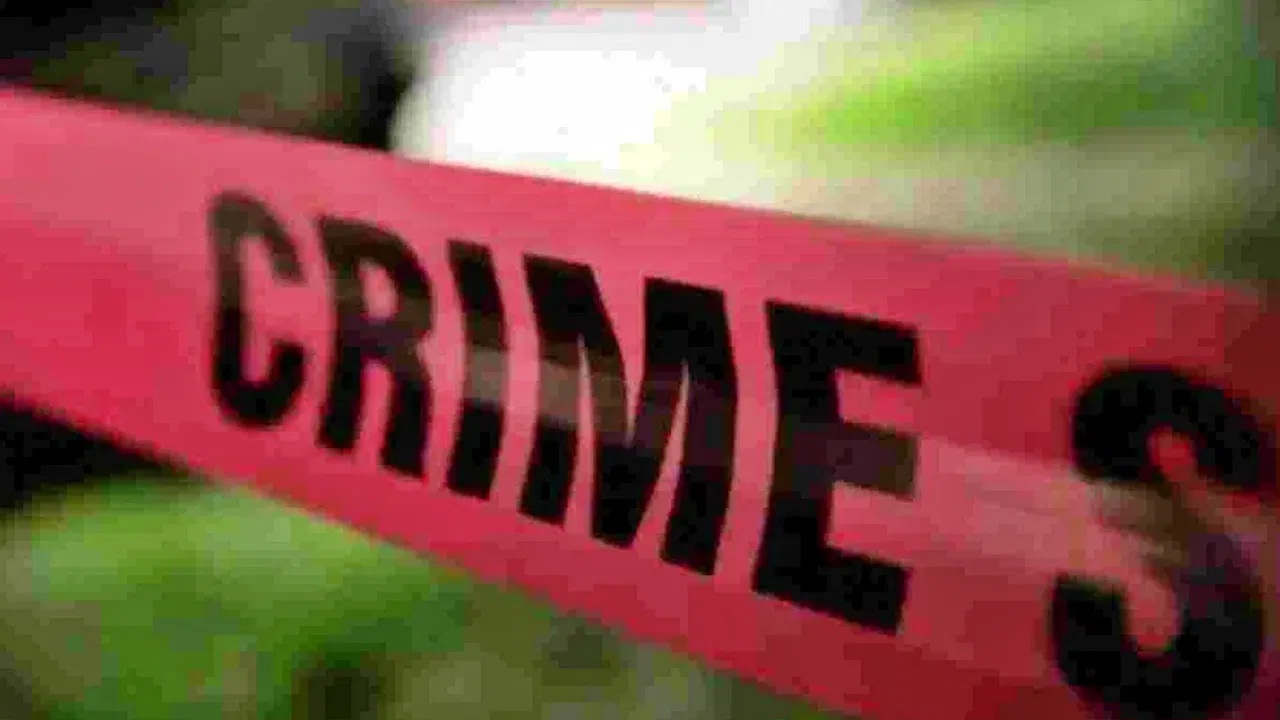 पुण्यातील वाघोलीत व्यावसायिकावर गोळीबार, 22 तोळे सोने लुटून आरोपी पसार; नेमकं काय घडलं?