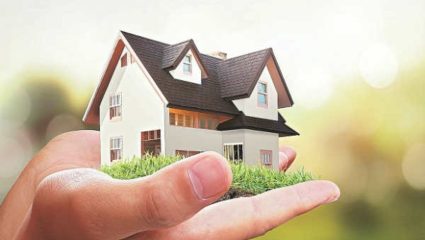Solapur News: घरकुलांना मुहूर्त कधी? पहिला हप्ता मिळूनही १५ महिन्यांपासून बांधकामे रखडली