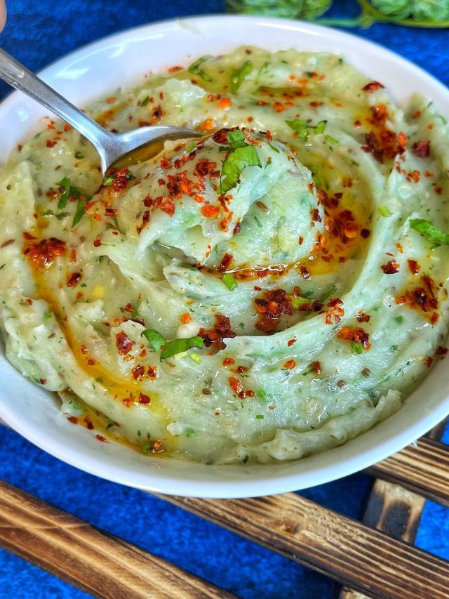 हलका, पचायला सोपा आणि स्वादिष्ट! घरी बनवा गुजराती खीचू