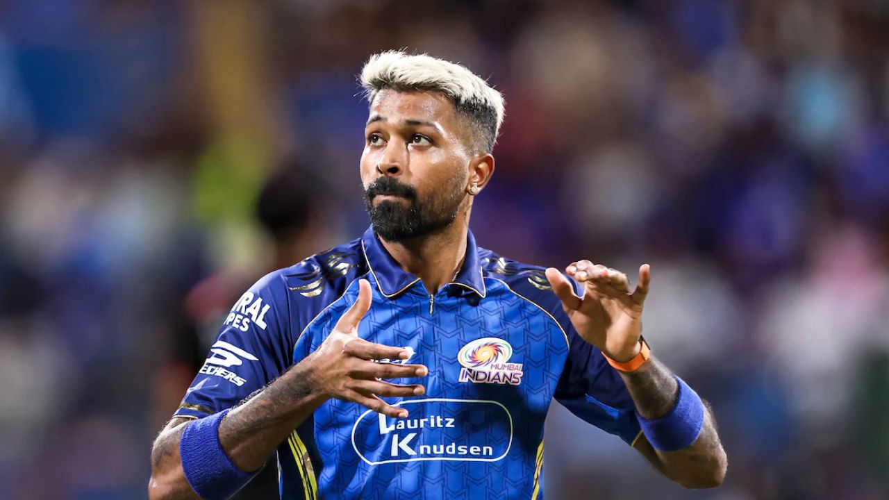Hardik Pandya चा मुंबई इंडियन्सला रामराम? २५ कोटींसह कर्णधारपदाची ऑफर; ‘या’ संघात जाणार?