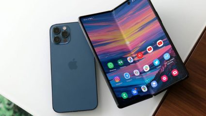 किती असणार पहिल्या फोल्डेबल iPhone ची किंमत? लाँचपूर्वीच समोर आली माहिती, वाचून तुम्हालाही बसेल धक्का