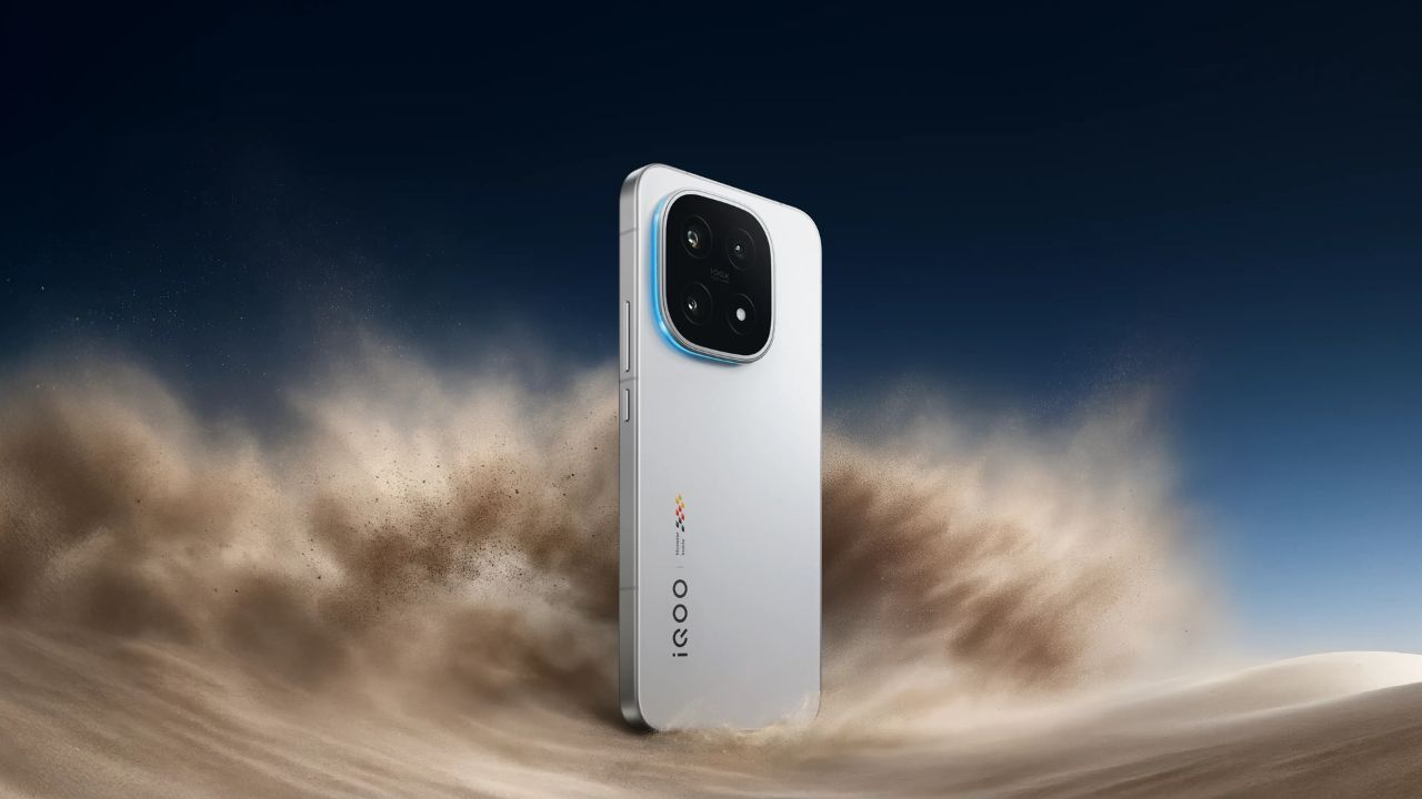 Amazon Great Freedom Sale: फ्लॅगशिप फोन खरेदी करण्याचा प्लॅन करताय? iQOO 15 वर मिळतंय तब्बल 9 हजारांचे डिस्काऊंट, असे आहेत फीचर्स