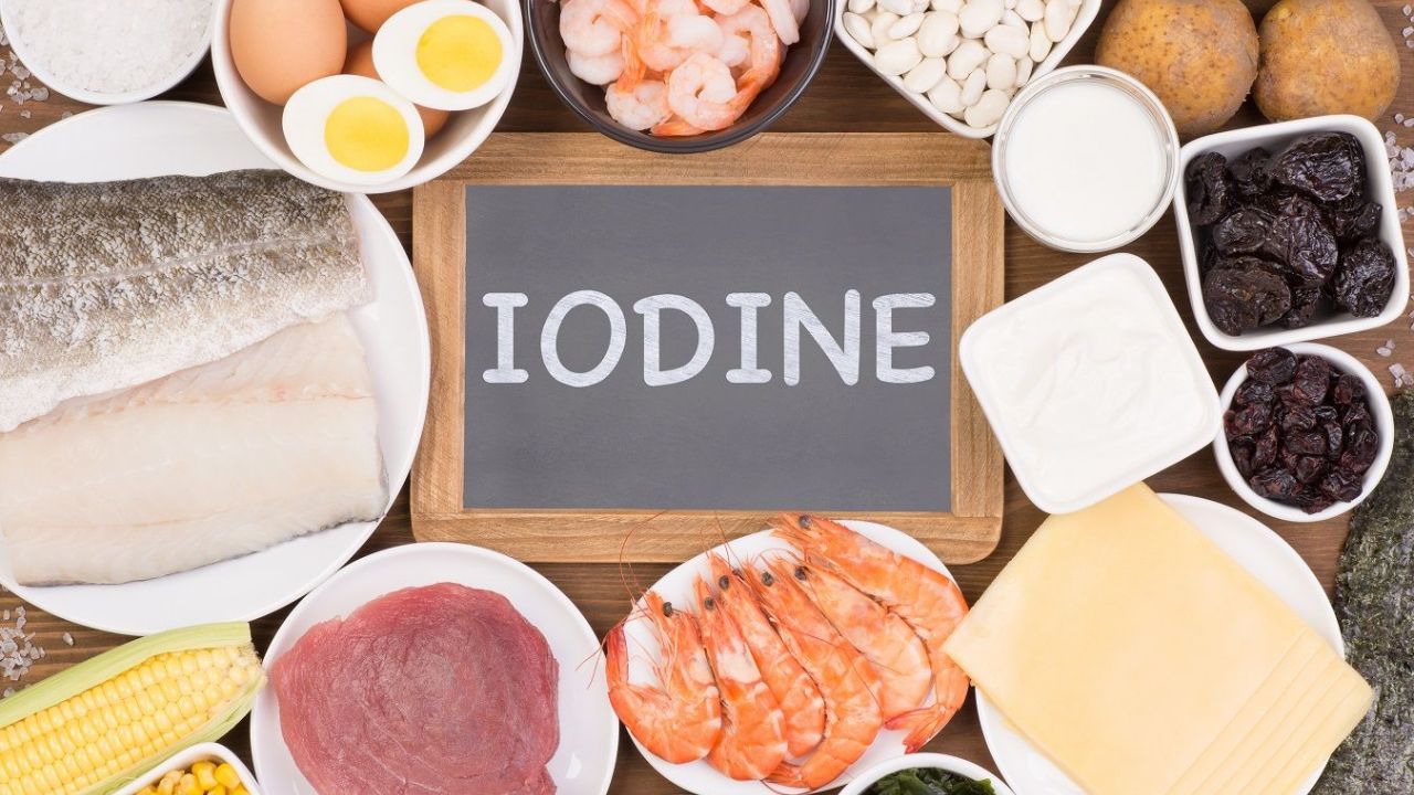 Iodine Deficiency: आयोडीनची कमतरता ठरू शकते धोकादायक! शरीरावर होतात ‘हे’ गंभीर परिणाम