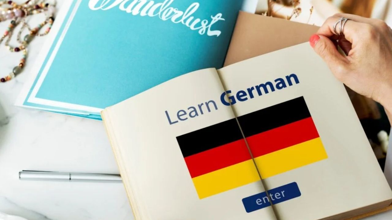 German language: इंग्रजीसोबतच जर्मन भाषा ठरत आहे रोजगाराची नवी चावी! जाणून घ्या शिकल्यानंतर कोणकोणत्या क्षेत्रात मिळू शकते नोकरी