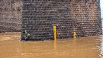 कोयना धरणातून विसर्ग वाढला; कराडमध्ये नदीची पाणीपातळी 29 फुटांवर, प्रशासनाचे नागरिकांना महत्त्वाचे आवाहन