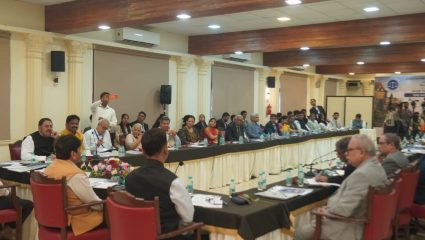 ‘एक देश, एक निवडणूक’ला न्यायमूर्ती, वकील आणि अर्थतज्ज्ञांचा पाठिंबा; मुंबईतील परिषदेत ठराव मंजूर