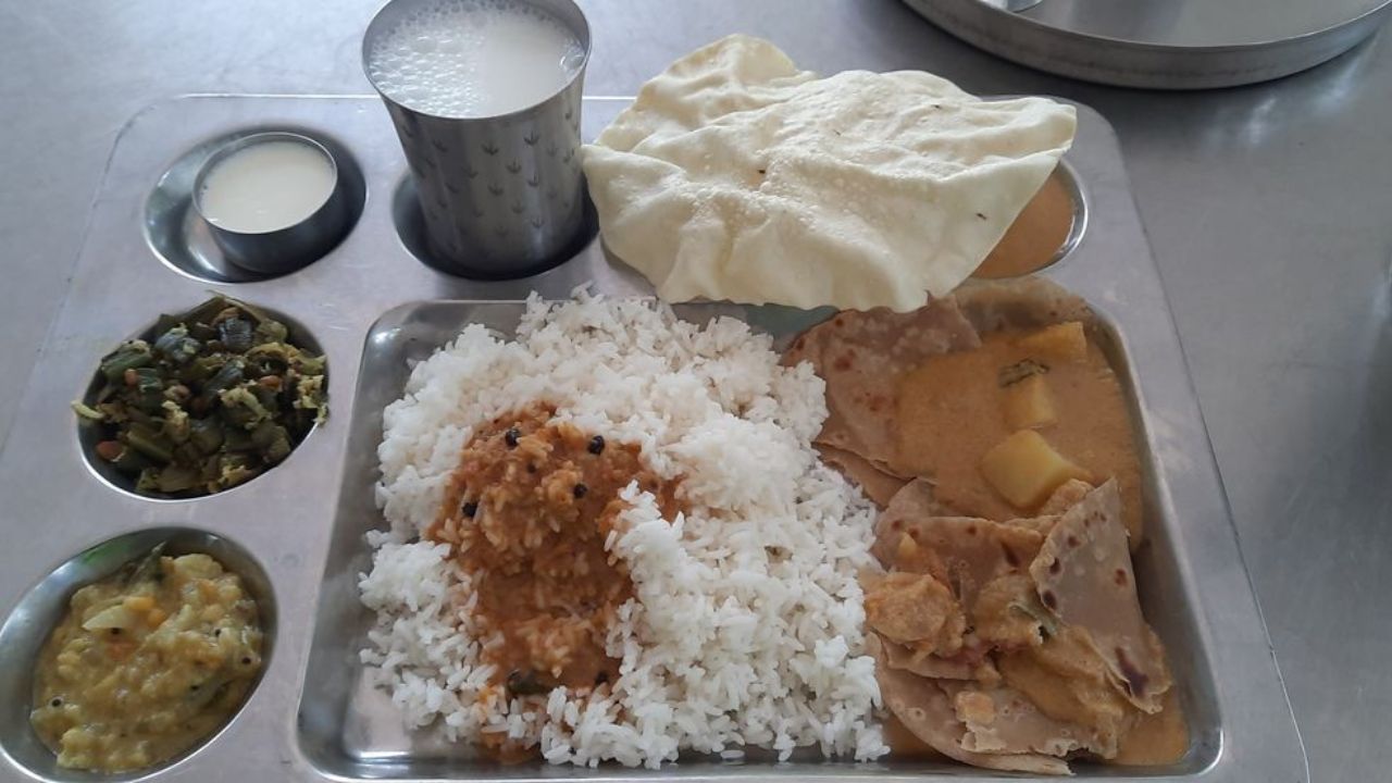 FSSAI परवाना नसल्याची कबुली, दोन रुग्णालयांतील कॅन्टीन बंद; रुग्णांच्या सुरक्षेवर प्रश्नचिन्ह