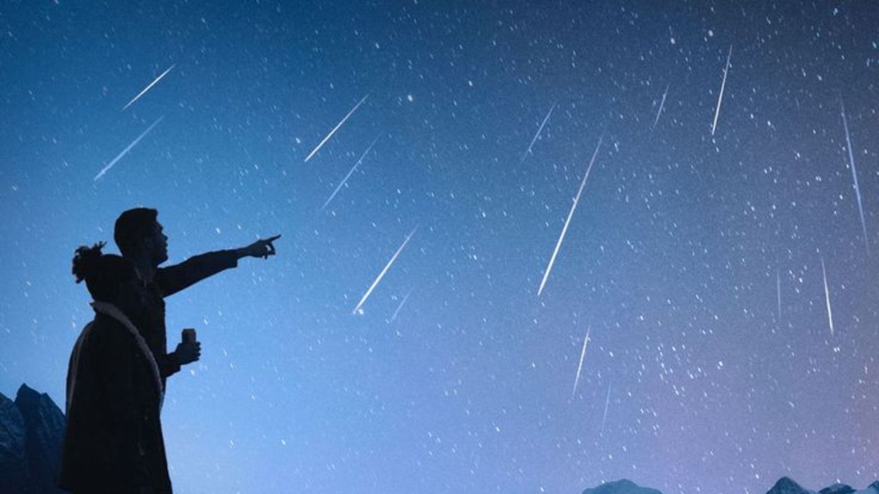 Perseid Meteor Shower 2026: आकाशात होणार उल्कांचा वर्षाव! तासाभरात दिसणार तब्बल १०० उल्का, जाणून घ्या तारीख