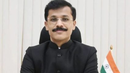 Crime News : तुकाराम मुंढे ॲक्शन मोडमध्ये; आरोपी सिया गोयलच्या वडिलांचे दुकान सील