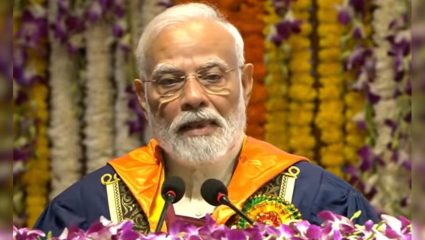 PM Modi: ‘आयुष्याची परीक्षा आऊट …..’! आयआयटी दिल्लीच्या दीक्षांत सोहळ्यात पंतप्रधानांचा विद्यार्थ्यांशी थेट संवाद!