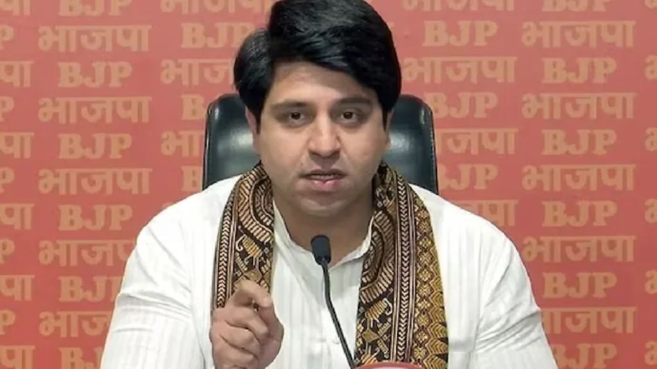 Shehzad Poonawalla Resigns: भाजपकडून राजीनामा दिल्यानंतर शहजाद पूनावाला चर्चेत! नेमके किती शिकलेत माजी राष्ट्रीय प्रवक्ते?
