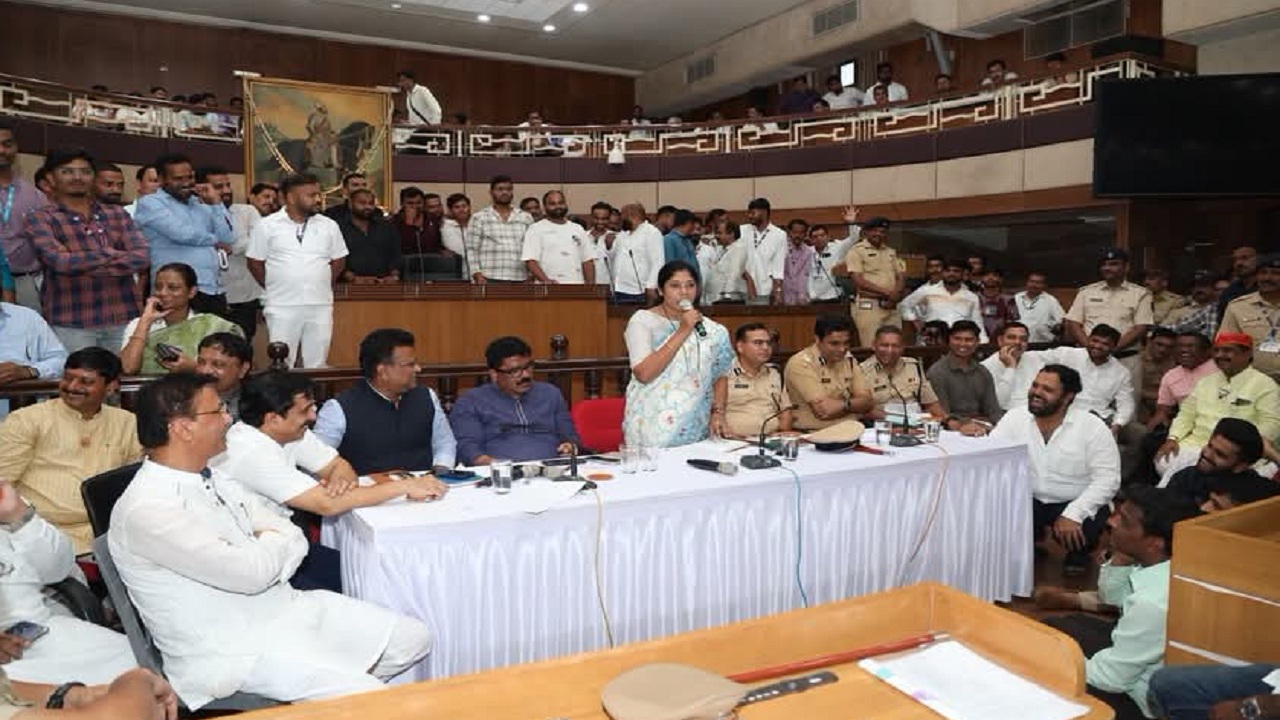 पुण्यात गणेशाेत्सव निर्बंधमुक्त! प्रशासन सकारात्मक; पोलिस प्रशासनाला महापौरांची सूचना