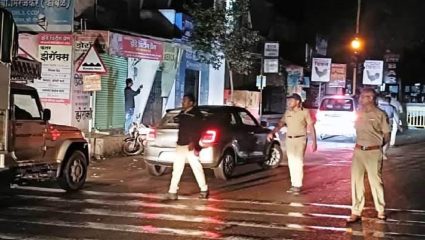 सासवडला पुन्हा तीन मेडिकल दुकाने फोडली, पोलिसांना चोरट्यांचे आव्हान; कोम्बिंग ऑपरेशन सुरु