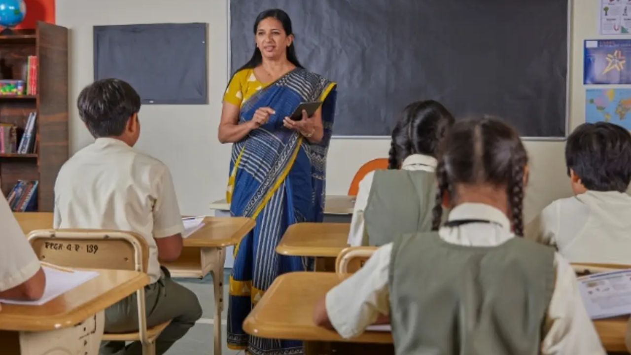 Teacher Recruitment: पवित्र पोर्टलद्वारे सुरू असलेली शिक्षक भरती प्रक्रिया पूर्णपणे पारदर्शक; शासनाकडून सर्व दाव्यांचे खंडन!