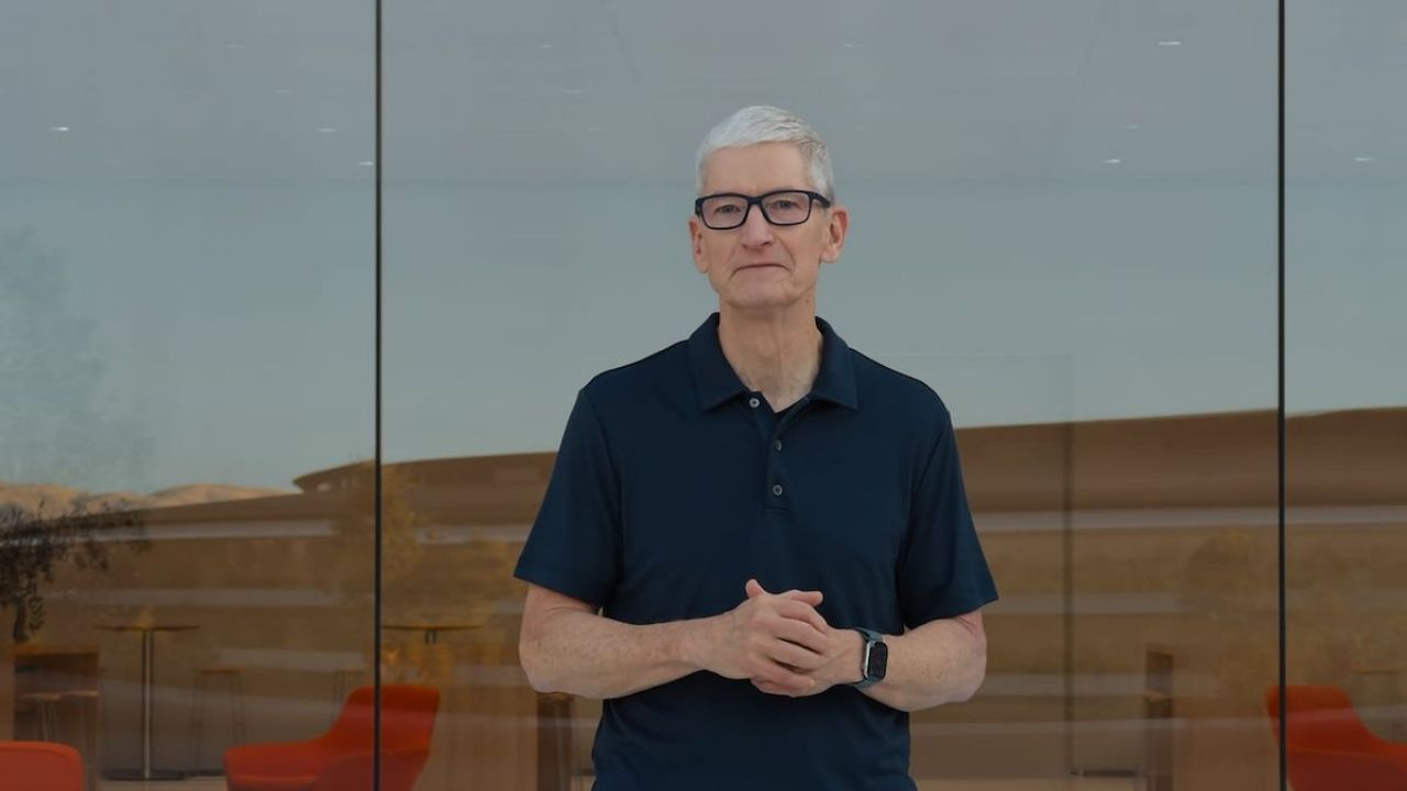 Apple सिईओ पदावरून Tim Cook आज होणार निवृत्त! 15 वर्षांच्या कारकिर्दीतील ‘ही’ प्रोडक्ट्स ठरली गेमचेंजर, जाणून घ्या