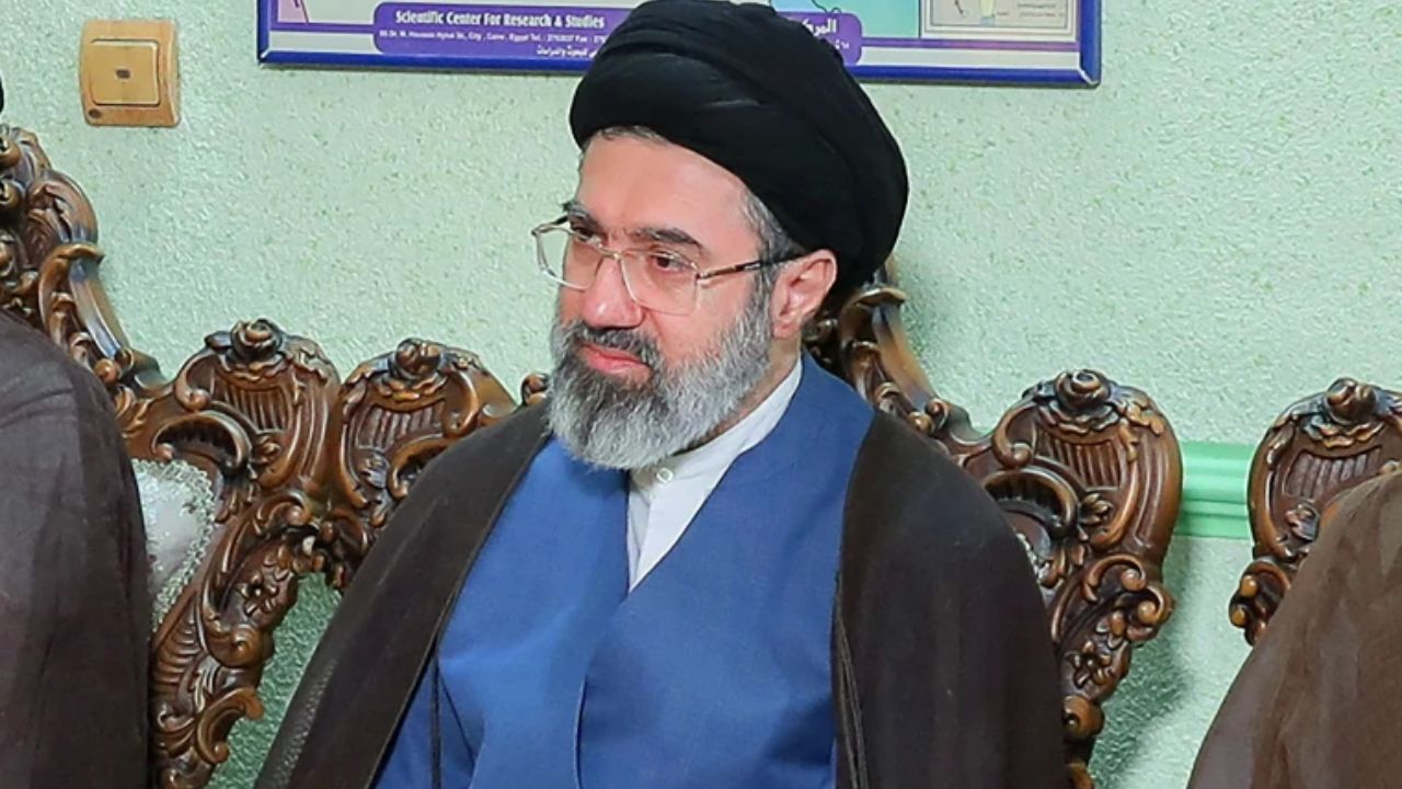 Mojtaba Khamenei: इराणचे सर्वोच्च नेते मोजतबा खामेनेई नेमके कोण आहेत? जाणून घ्या त्यांची शैक्षणिक पार्श्वभूमी एका क्लिकवर..