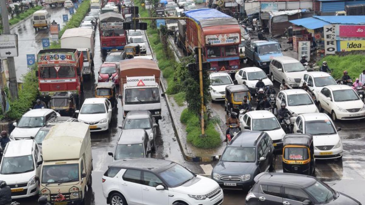 Pune Traffic: पुणेकरांनो, लक्ष द्या!  पुण्यात वाहतूक कोंडी टाळण्यासाठी नवे नियोजन; तीन भागांत होणार बदल