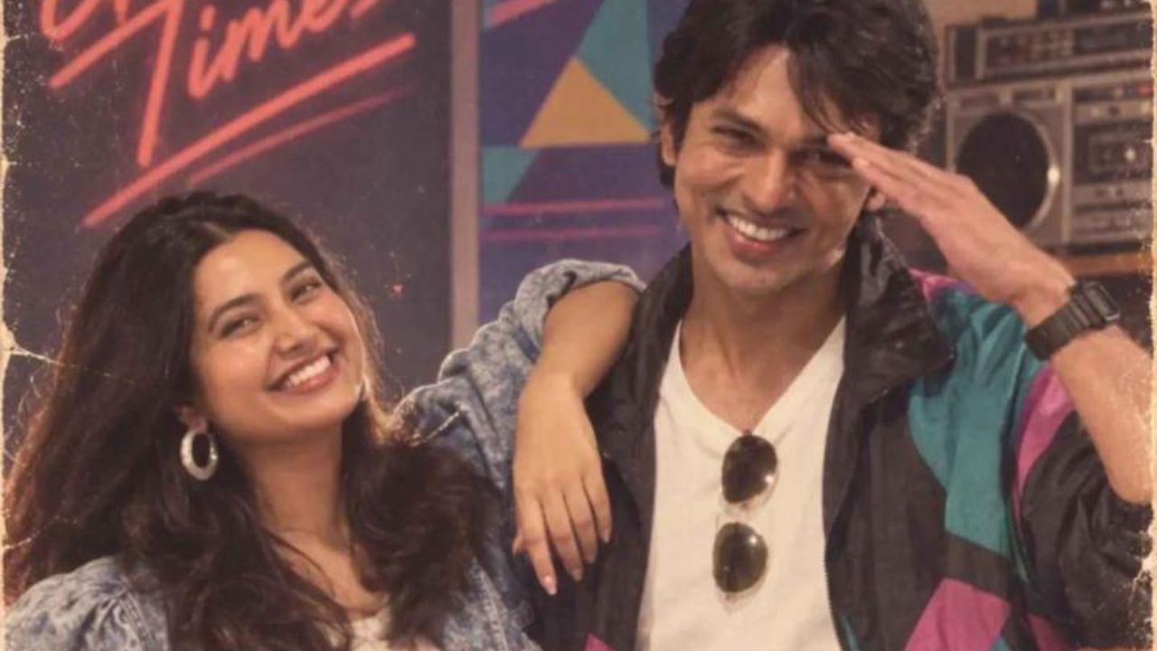 सध्या सोशल मीडियावर 80 च्या दशकाचा ट्रेंड चालू आहे. सगळे जण AI ने आपले 80s मधले फोटो बनवून टाकत आहेत. मराठी कलाकार पण यात मागे नाहीत. सुपरहिट जुन्या गाण्यांवर कपल फोटो टाकणं सध्या फॅशन झाली आहे. अशातच प्राजक्ता माळी आणि ललित प्रभाकर या जोडीचा एक फोटो व्हायरल होतोय. 'जुळून येती रेशीमगाठी' मधली आपली लाडकी आदित्य आणि मेघना. आज इतक्या वर्षांनी पण लोक या जोडीला विसरले नाहीत.