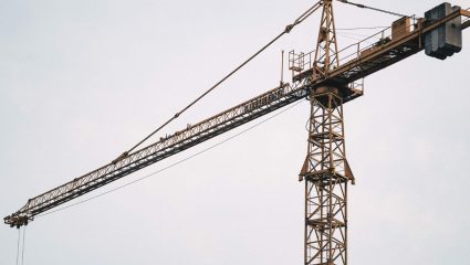 Dubai Crane Operator Salary: दुबईत क्रेन ऑपरेटर बनून कसा कमावतोय लाखो रुपये? जाणून घ्या एका क्लिकवर..