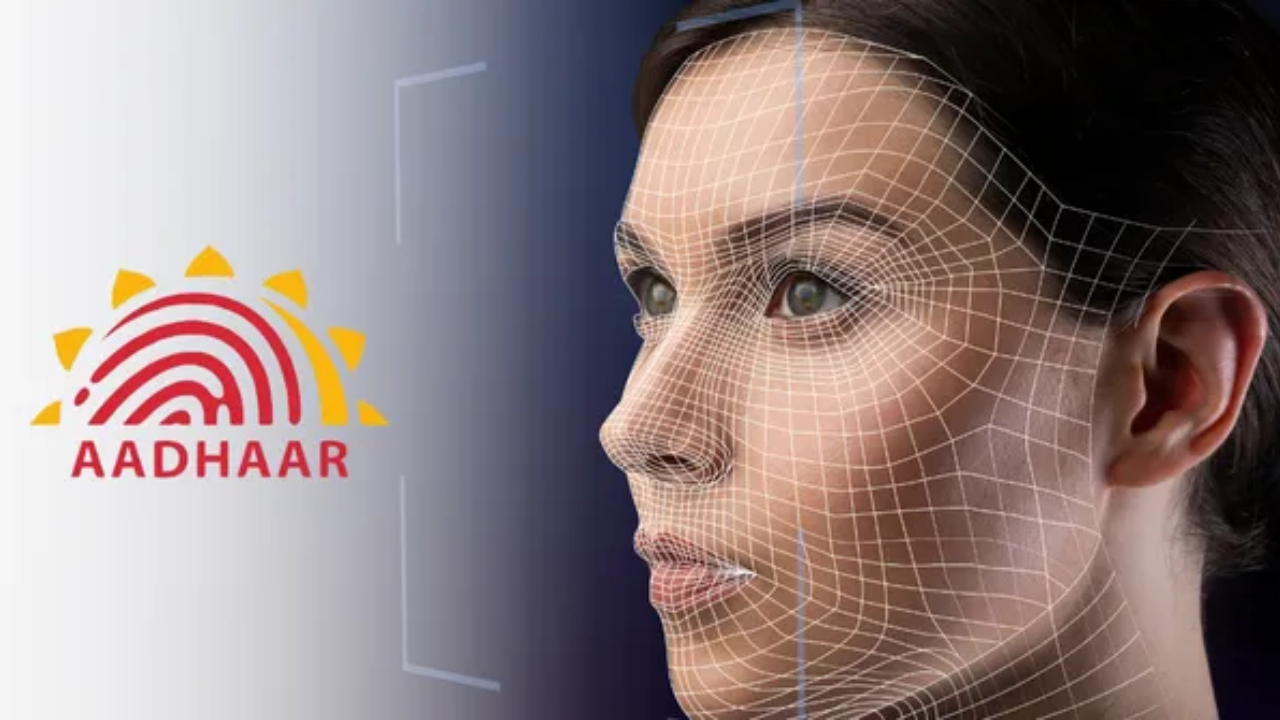 Aadhaar Card धारकांनो इथे लक्ष द्या! UIDAI चा मोठा निर्णय, लाँच केला ‘Face Authentication Tool’, त्यामुळे आता…