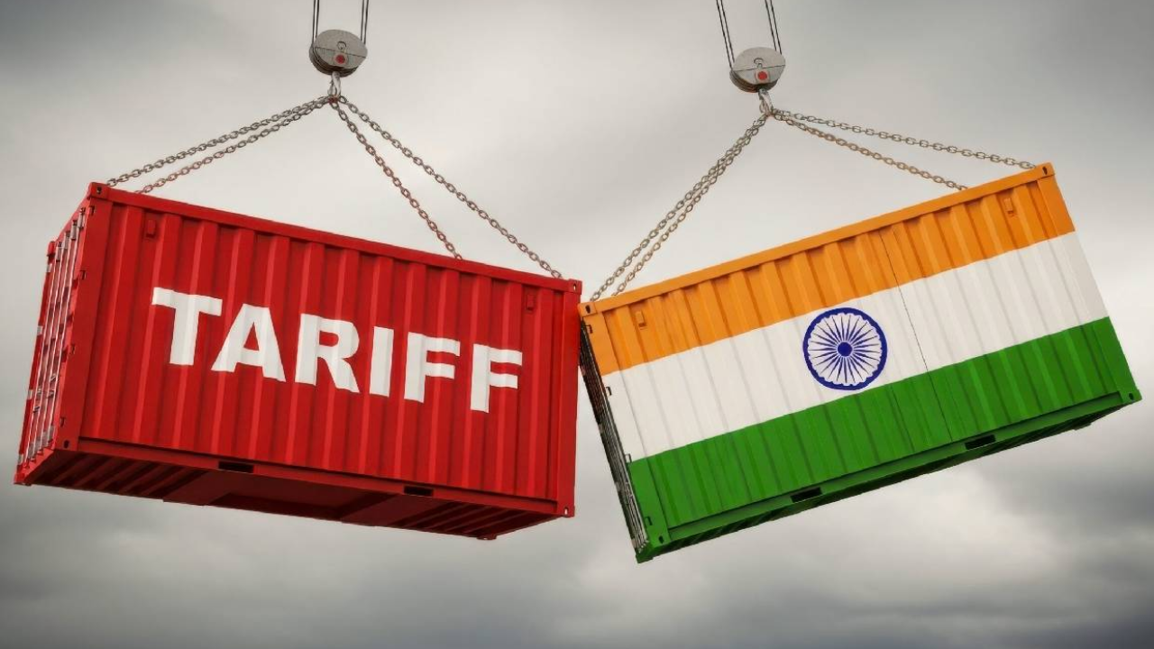US 100% Tariff Impact : भारतावरचं संकट वाढलं? डोनाल्ड ट्रम्प यांची स्वाक्षरी… 100% टॅरिफचा दणका, होणार मोठा परिणाम?