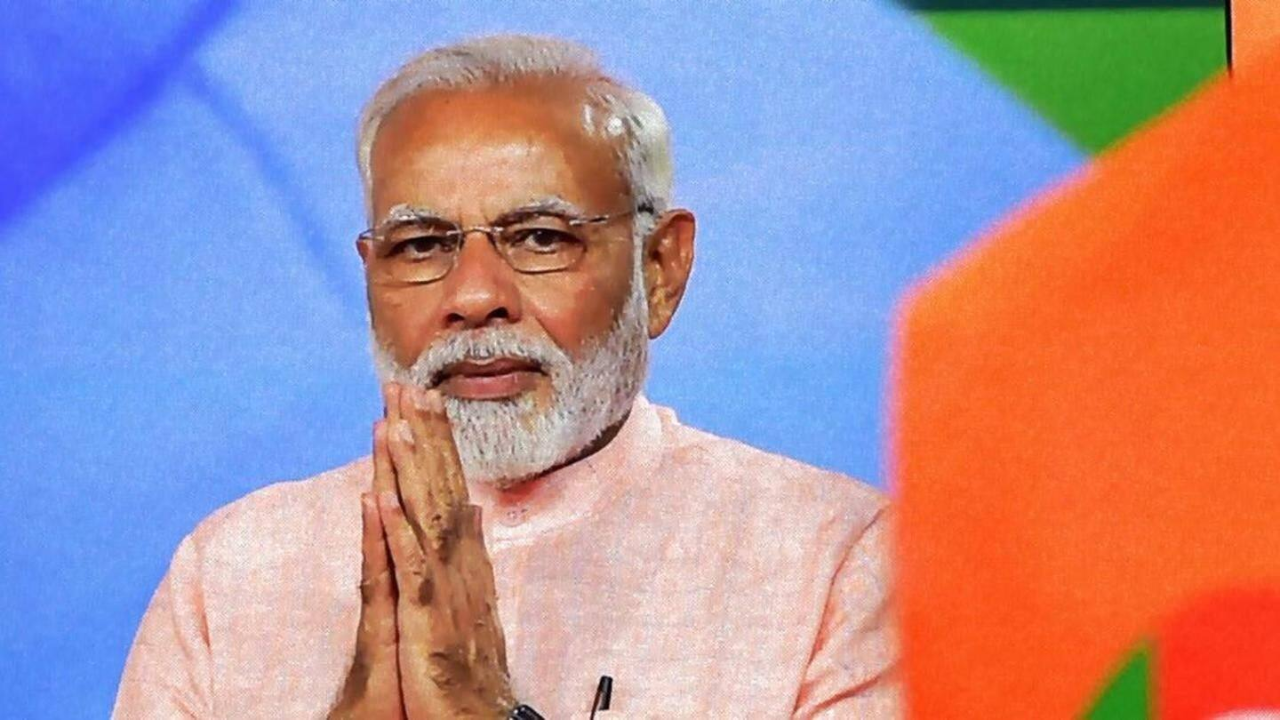Advertisement Expenses : स्वतःच्याच प्रसिद्धीसाठी Government ने उधळले कोट्यवधी रुपये? RTI द्वारे खर्चाचा खुलासा