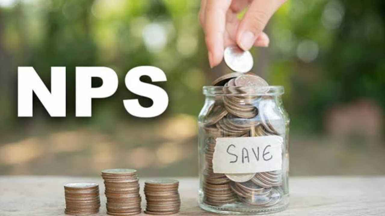 Government Pension Scheme : दरमहा फक्त 55 रुपये गुंतवा आणि मिळवा 3000 रुपये पेन्शन! सरकारची ‘ही’ भन्नाट स्कीम माहिती आहे का?