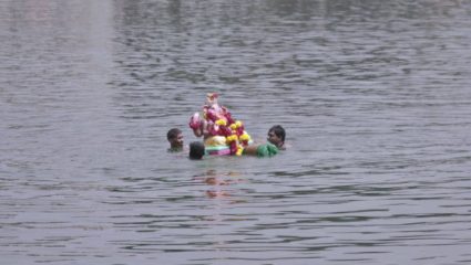 Anant Chaturdashi 2026: २५ सप्टेंबरला विसर्जनाचा शुभ मुहूर्त? सकाळपासून रात्रीपर्यंत नक्की कधी होऊ शकतं विसर्जन