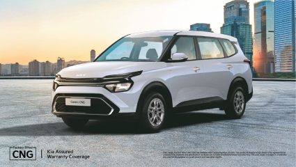 Kia India pre-booking: कॅरेन्स सीएनजी, कॅरेन्स क्लॅव्हिस सीएनजी आणि कार्निव्हल लिमोझिन हायब्रिडचे प्री-बुकिंग सुरू