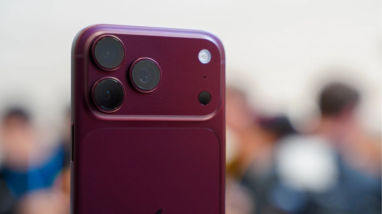 Original or Fake Iphone 18 Pro: तुमचा iPhone खरा आहे की बनावट? ‘या’ सेटिंगमध्ये मिळेल सगळं गुपित!