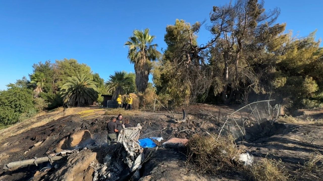 US Plane Crash: अमेरिकेत सिएरा स्काय पार्क विमानतळाजवळ छोटे विमान कोसळले; 2 जणांचा दुर्दैवी मृत्यू, 2 गंभीर जखमी