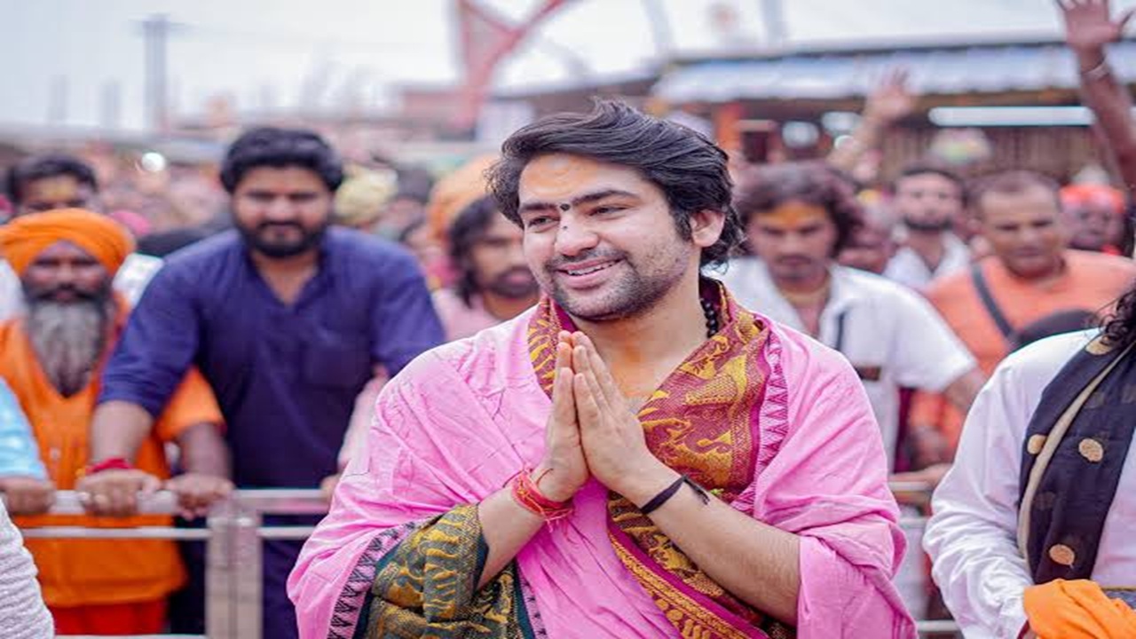 Dhirendra Krishna Shastri: ‘राज्यात मटण आणि मासे खाण्यावर बंदी…’, बागेश्वर बाबांच्या वक्तव्यावरून नवा वाद निर्माण