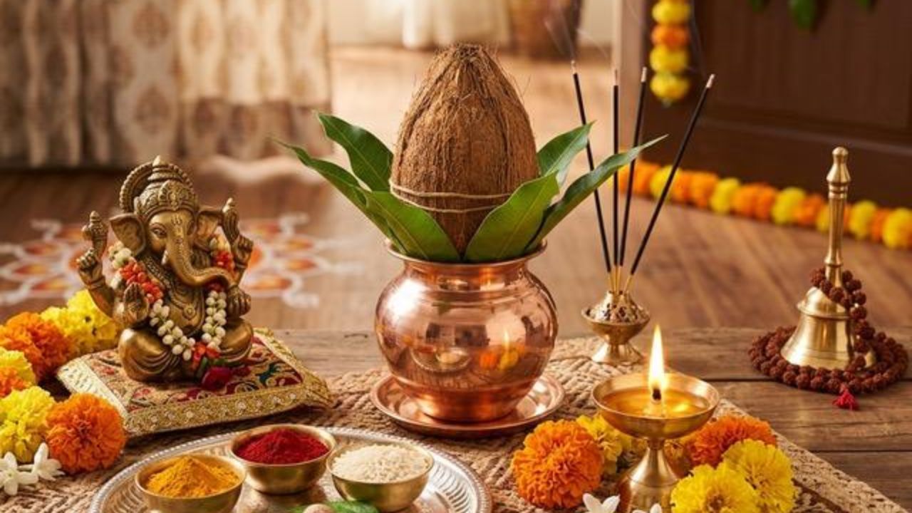 Ganpati Visarjan: गणपती विसर्जनानंतर कलशाचे काय करावे? ‘या’ गोष्टीची घ्या काळजी