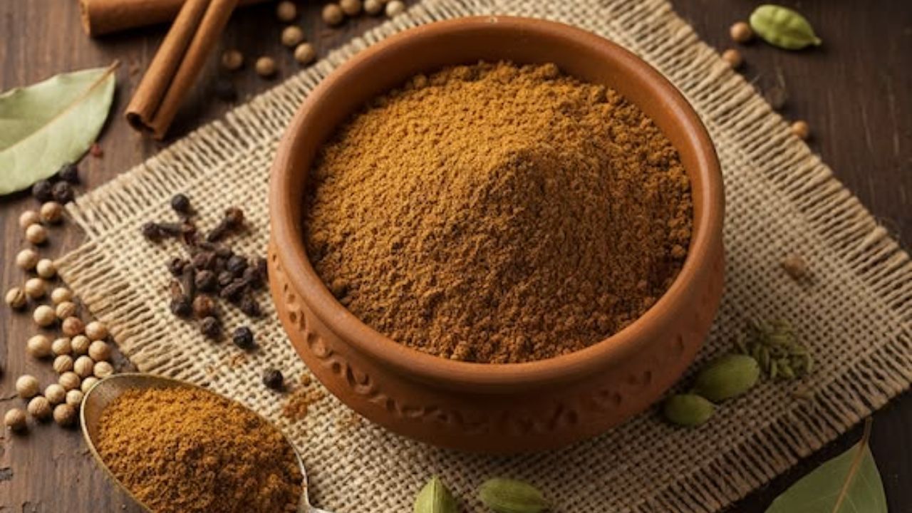 Garam Masala Recipe: घरच्या घरी असा तयार करा गरम मसाला; पदार्थांना मिळेल जबरदस्त स्वाद