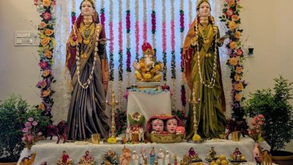 Gauri Puja 2026: गौरी पूजनाचा इतिहास आणि परंपरा; महाराष्ट्रात कसा साजरा केला जातो हा उत्सव