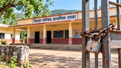 Khed Zilla Parishad Schools: विद्यार्थी गेले, शाळांना टाळे! खेड तालुक्यात 8 जिल्हा परिषद शाळा बंद