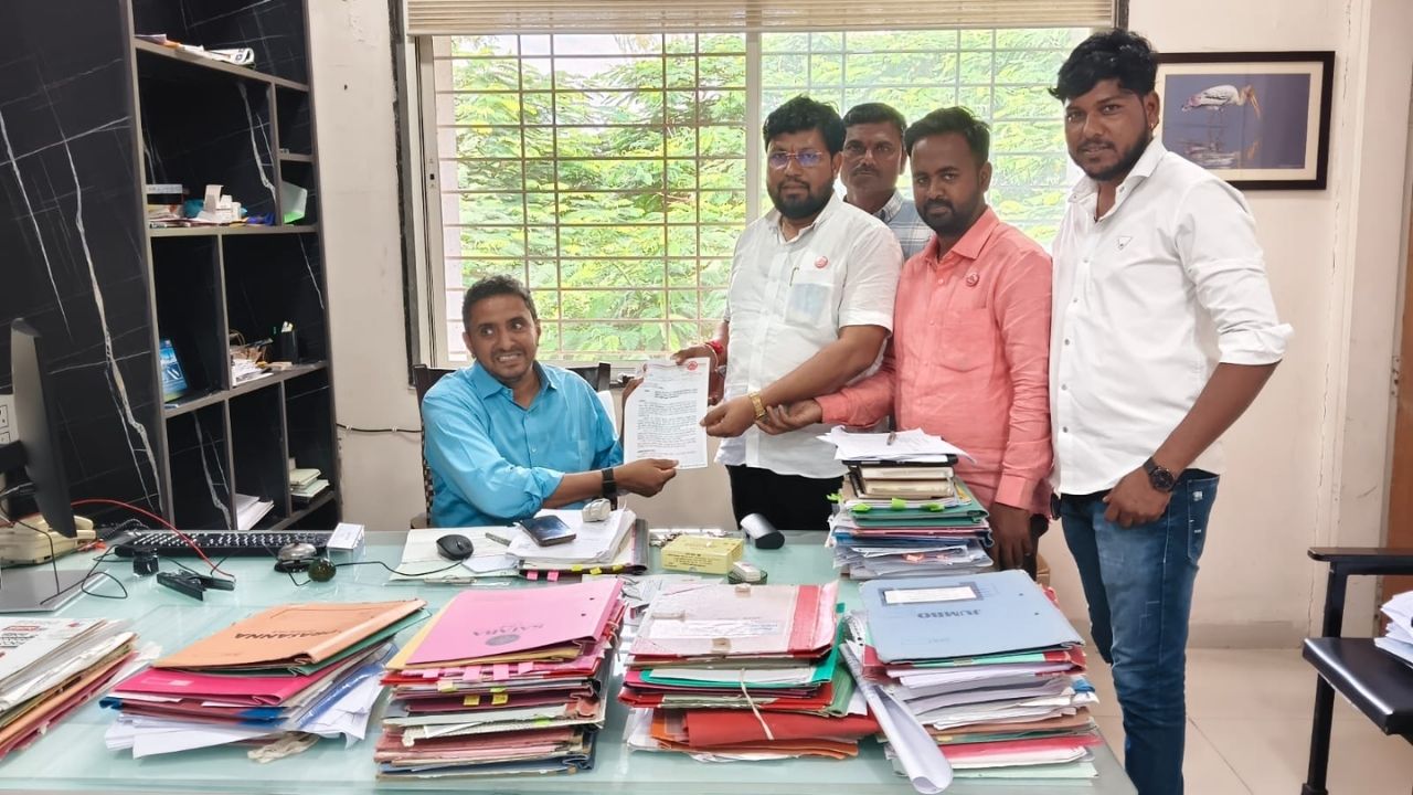 Satara Sugarcane Farmers: साखरेचे दर वाढल्याने कारखान्यांनी उसाचा दुसरा हप्ता जाहीर करावा; रयत क्रांती संघटना आक्रमक