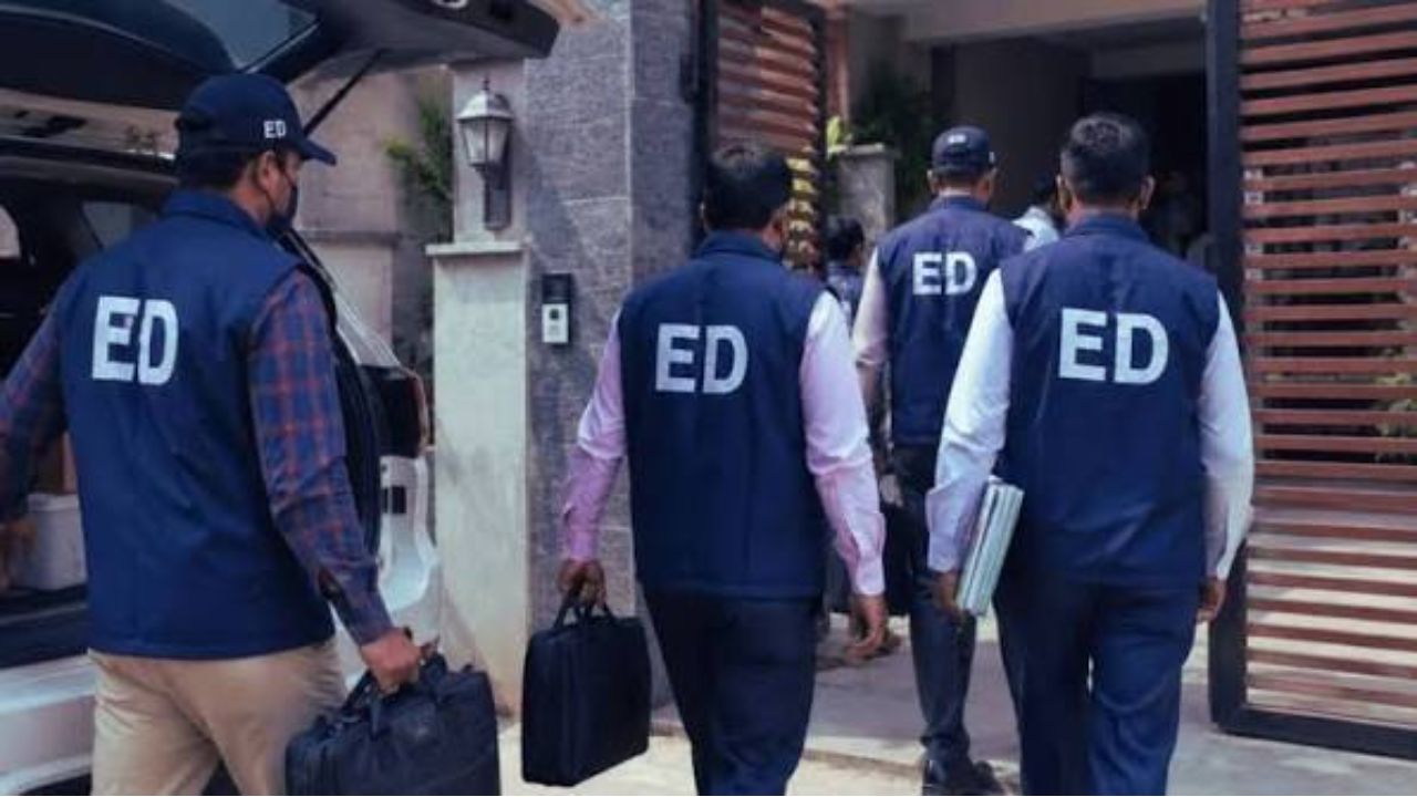 ED Officers Extortion:  ED च्या अधिकाऱ्यांनीन घातला व्यापाऱ्याला 2.25 कोटींचा गंडा; नेमकं घडलं काय?