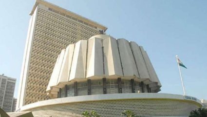 Pune Graduate Teachers Constituency: पुणे पदवीधर आणि शिक्षक मतदारसंघात पहिल्याच दिवशी ५५ इच्छुकांकडून ९७ अर्जांची उचल