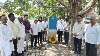 मराठवाडा मुक्तिसंग्रामातील हुतात्म्यांच्या स्मृतींनाही ढकलले अडगळीत! हुतात्म्यांची नावे असलेला स्मृतिस्तंभ दुर्लक्षित