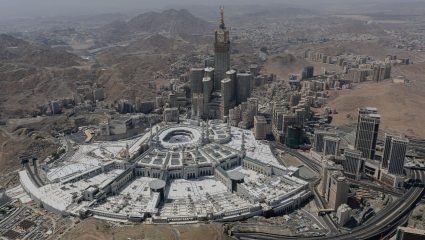 Mecca Attack : सर्वात पवित्र मुस्लिम शहरावर ड्रोन हल्ला; मक्कामध्ये प्रथमच वाजली धोक्याची घंटा, 500हून अधिक जण दगावण्याची शक्यता