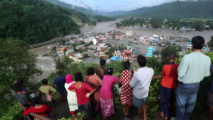 Nepal Flood : ‘फोनचे शेवटचे लोकेशन हीच शेवटची आशा…’; नेपाळमधील महापुरांनंतर बेपत्ता झालेल्या प्रियजनांचा ‘असा’ घेतला जातोय शोध