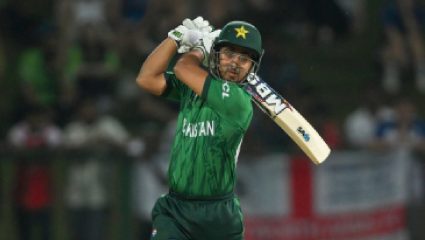 Eng vs Pak: 614 दिवसांनी सॅम आला अन् तातडीने झाला आउट! ऐटीत आलेल्या अयुबची 10 बॉलमध्येच…